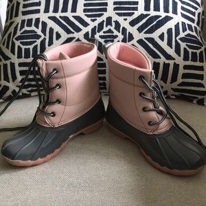 Girl’s Duck Boots